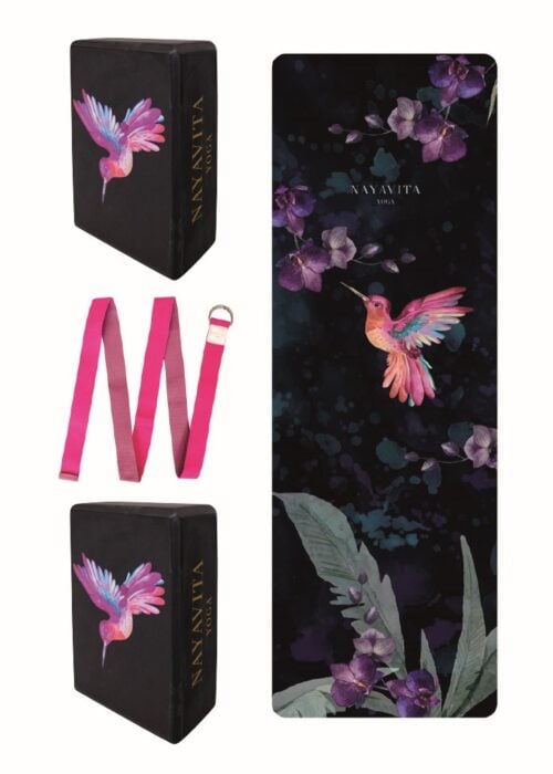 Colibri jógový set jako dárek semišová podložka na cvičení s kolibříkem, dva černé pěnový bloky na jógu Colibri a růžový popruh Hot Pink