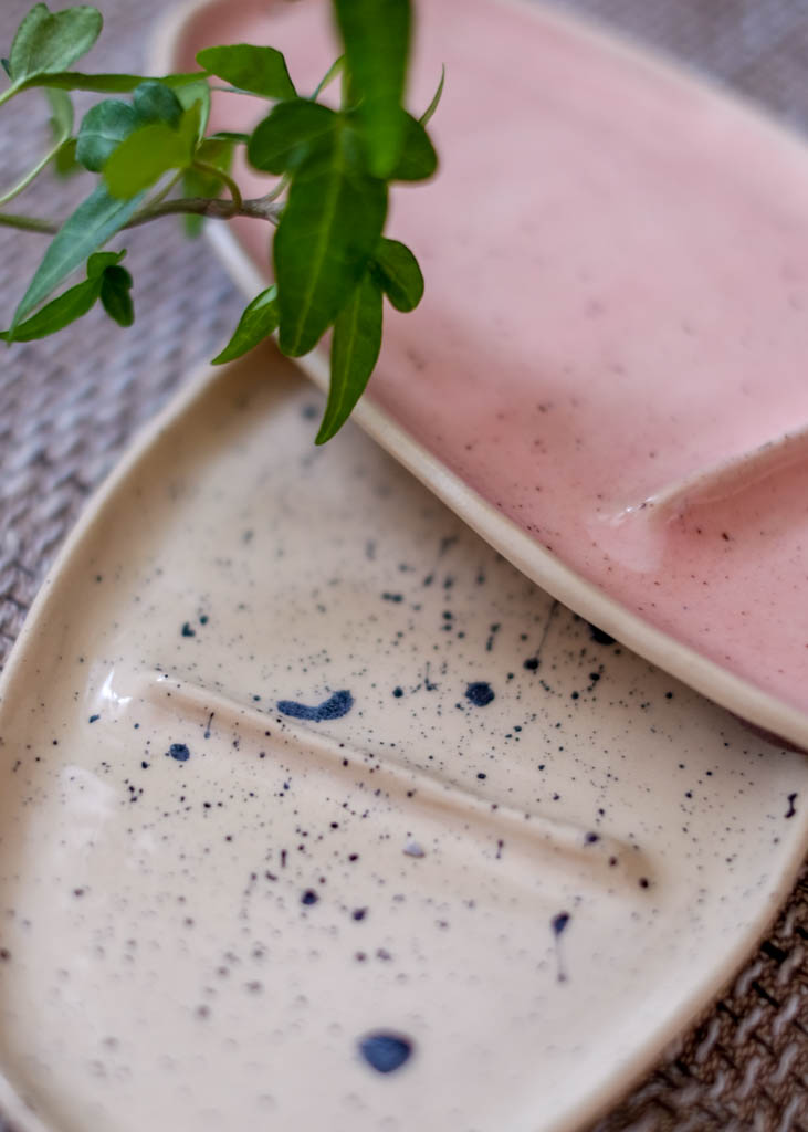 NAYAVITA Yoga ceramic smudge plates Rustic Ash and rustic Pink foliage