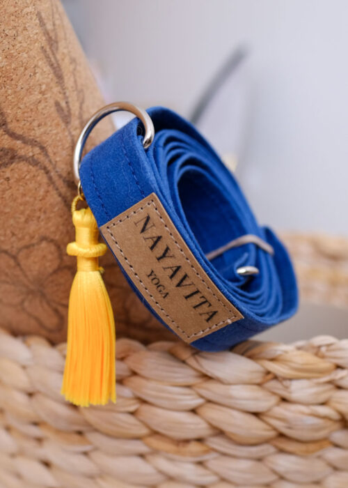 Nayavita Yoga veganský popruh na jogamatku yoga strap popruh na jogamatku yoga mat strap jogový popruh popruh na jogu blue yoga mat carrier yoga carrier strap modrý popruh na podložku popruh na karimatku