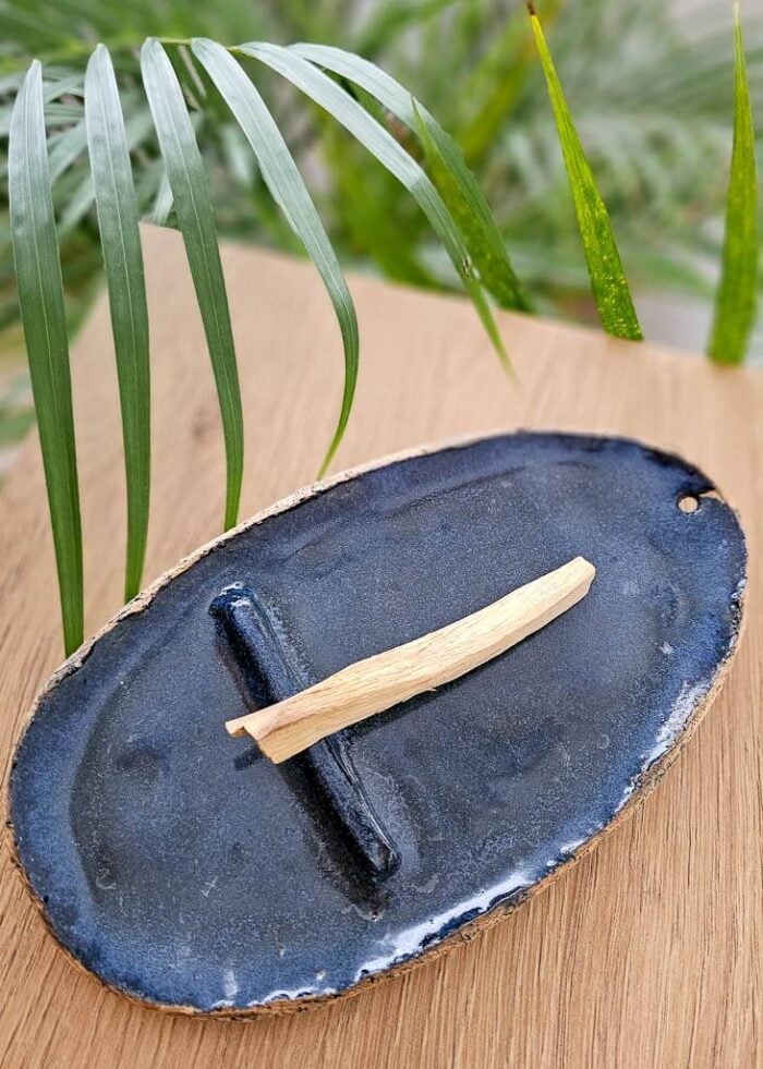 NAYAVITA Yoga modrý vykuřovací tácek indigo keramický tácek na vykuřování ručně dělaná keramická kadidelnice tmavě modrá keramická miska na vykuřování